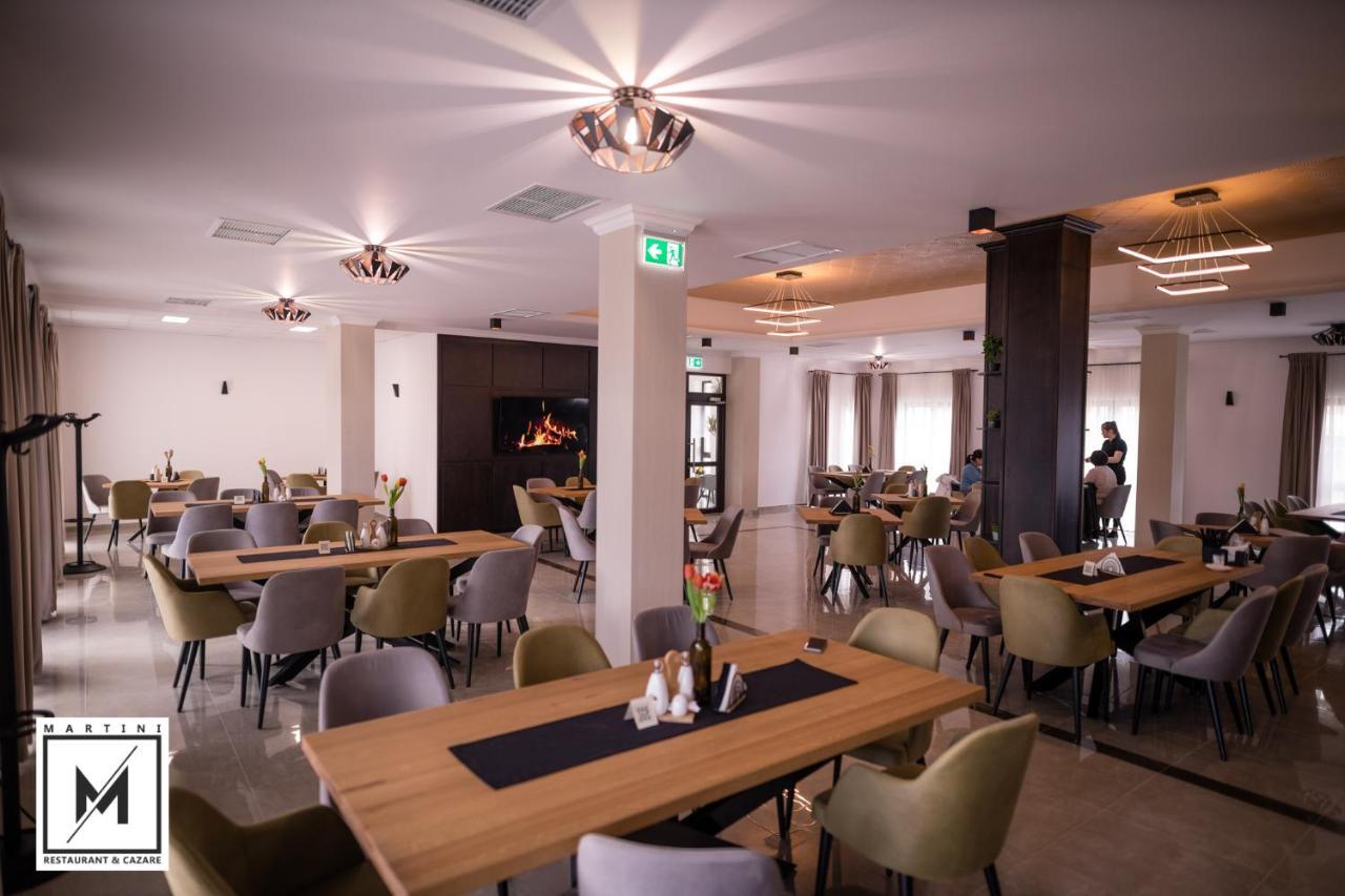 Martini Restaurant & Cazare Sebesel Экстерьер фото