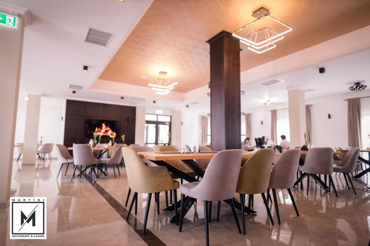 Martini Restaurant & Cazare Sebesel Экстерьер фото
