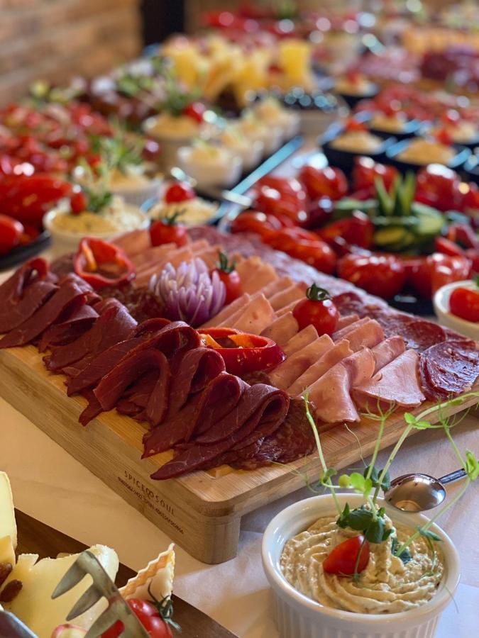 Martini Restaurant & Cazare Sebesel Экстерьер фото